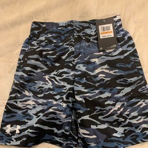 Under Armour Boys size 7
